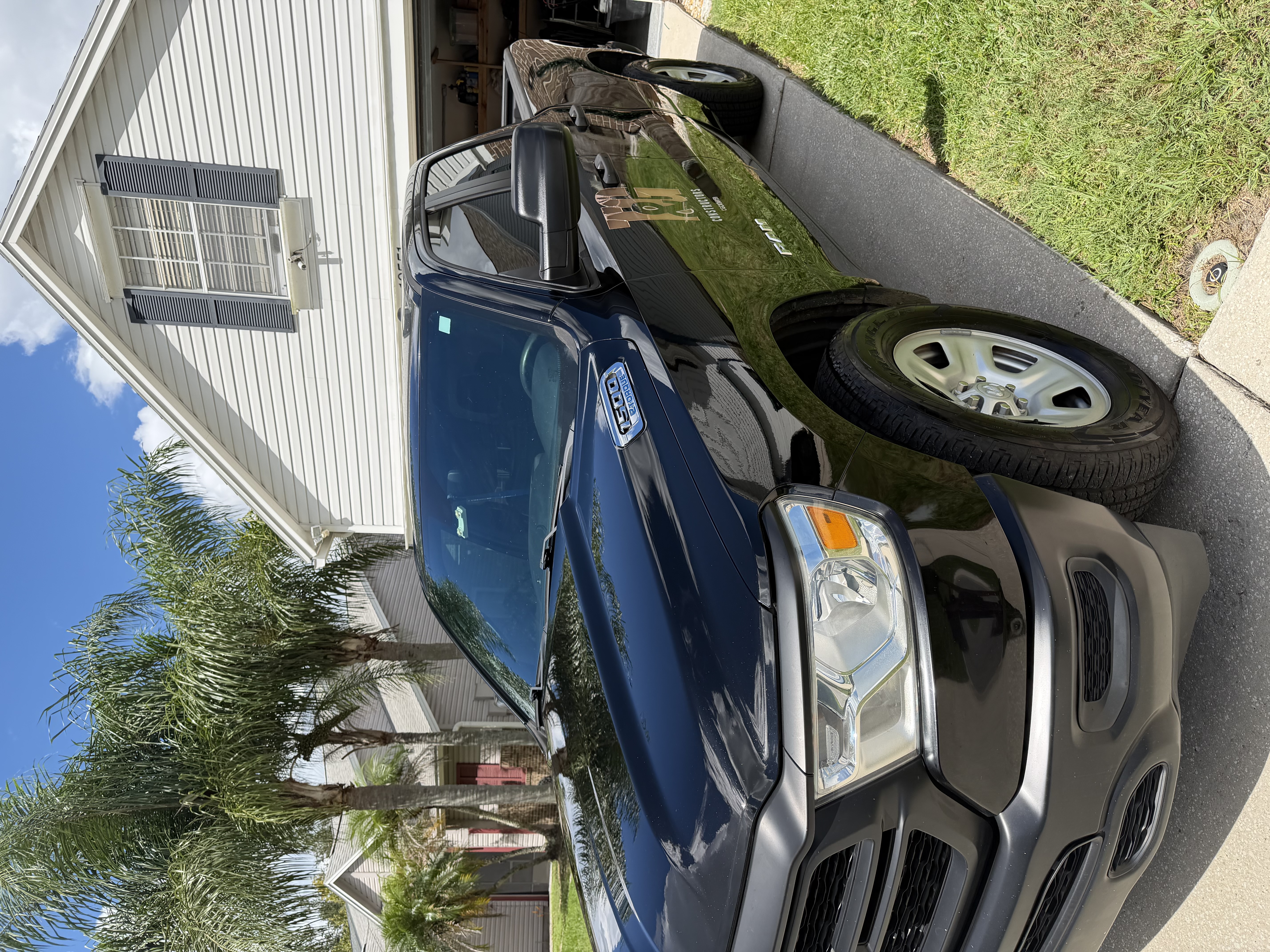 Detailed vehicle, exterior shine